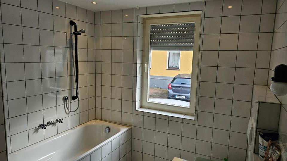 Exklusiv: Stilvolle möblierte 3 Zimmer Maisonette-Wohnung mit Terrasse, Garten und Carport, Koblenz 3 zimmer