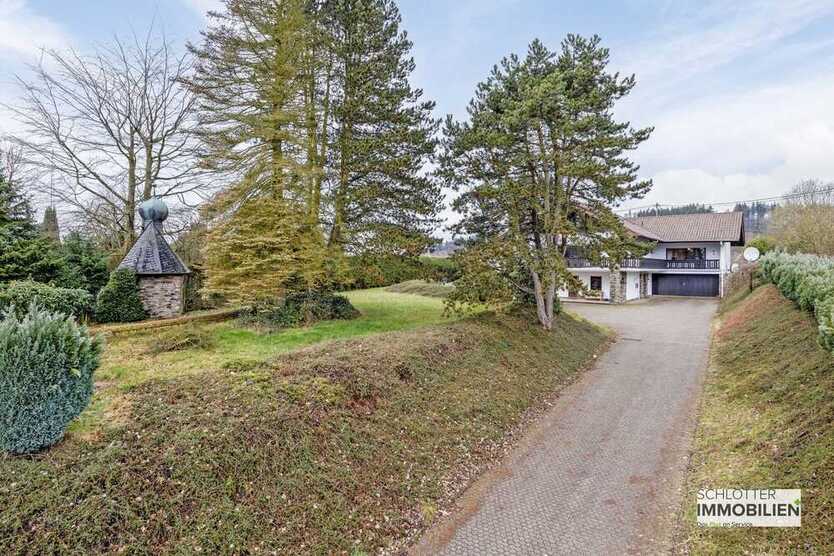 Repräsentatives Einfamilienhaus mit großem Garten 6 zimmer