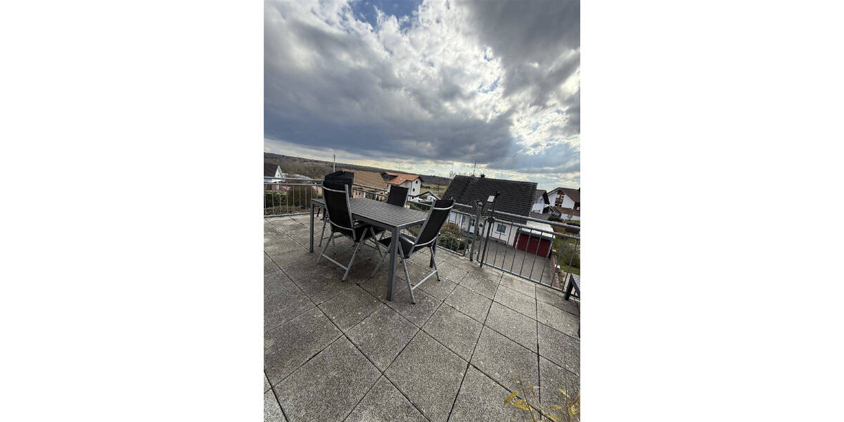 Etagenwohnung Welschneudorf - 4 Zimmer, 124 m&sup2;, 299.000&euro; | Angebot:25708352