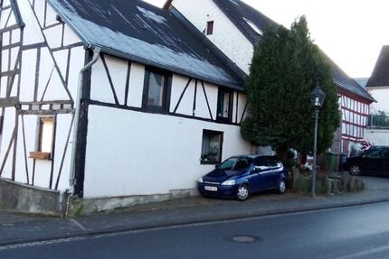 Haus Hundsangen - 9 Zimmer, 200 m&sup2;, 225.000&euro; | Angebot:24212844