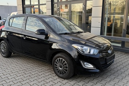 Hyundai i20 Classic 180.000 km 2.490 &euro; Koblenz 56070