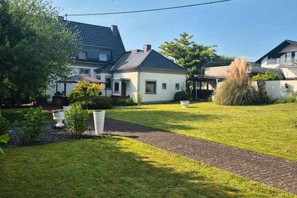 Haus Neuwied Block - 6.5 Zimmer, 160 m&sup2;, 365.000&euro; | Angebot:27156439