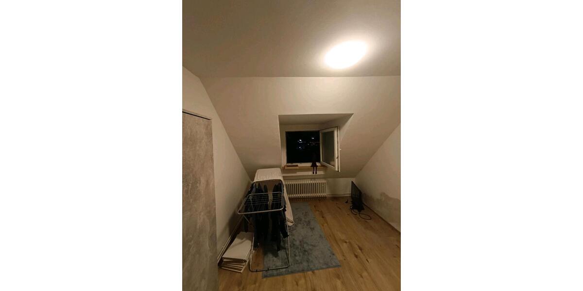 Dachgeschoßwohnung Koblenz Bubenheim - 3 Zimmer, 61 m&sup2;, 819&euro; | Angebot:25537419
