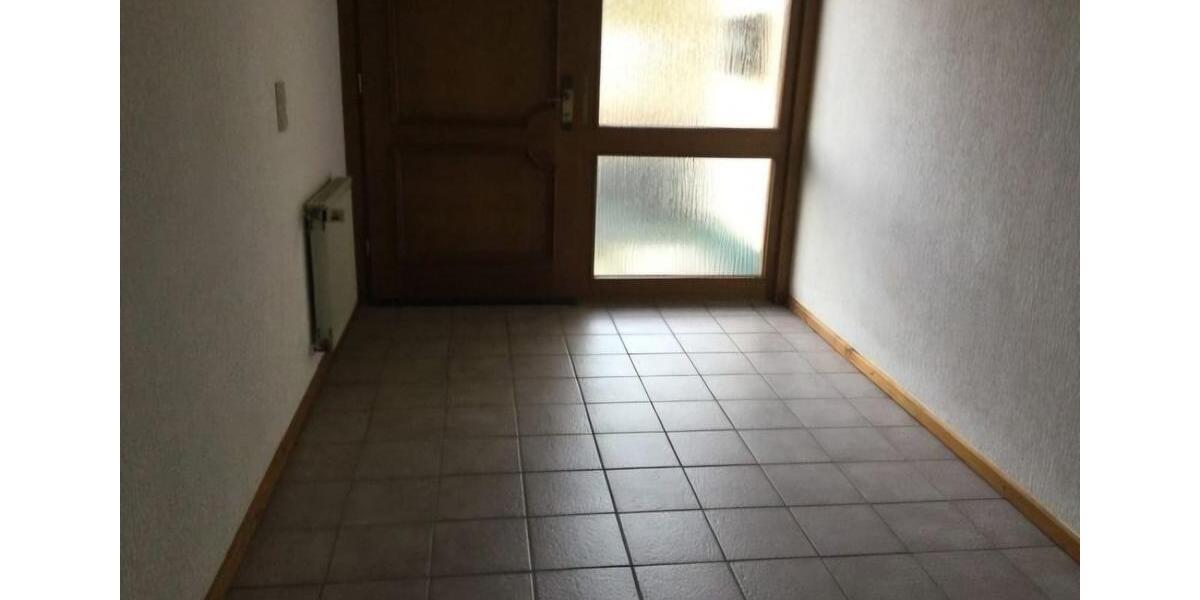 Erdgeschoßwohnung Waldbreitbach - 2 Zimmer, 80 m&sup2;, 700&euro; | Angebot:26653143