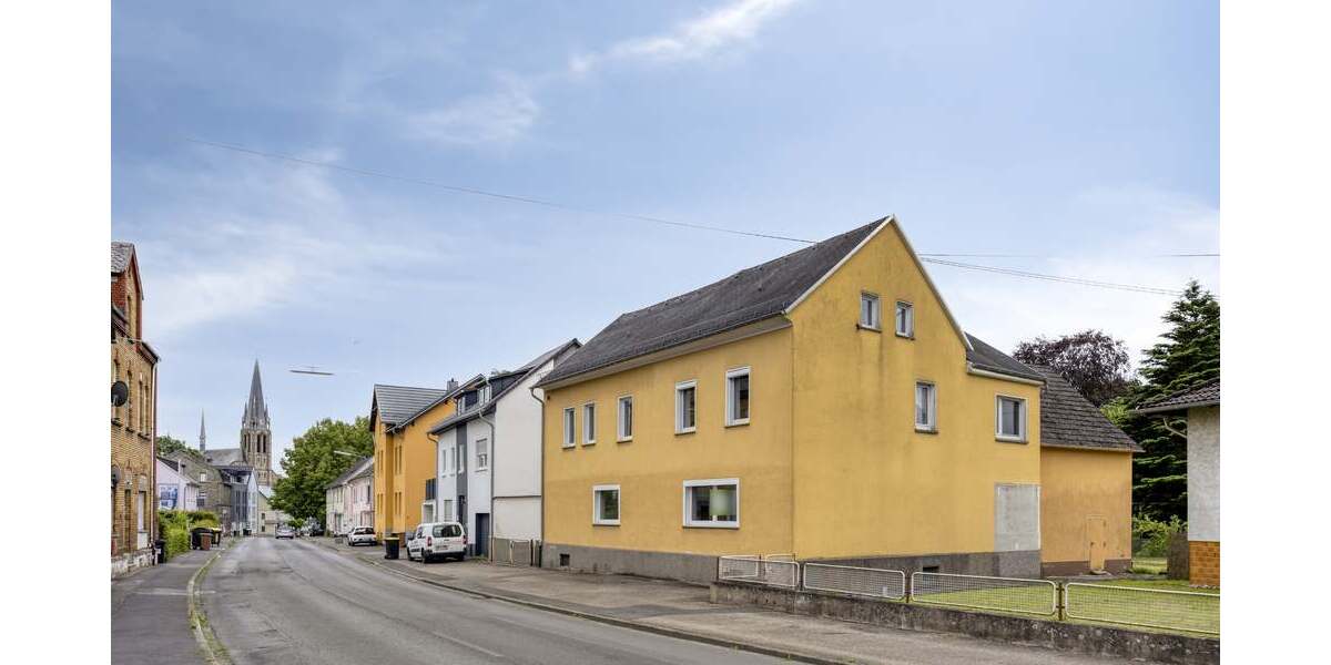 Großes Ein- Zweifamilienhaus + Scheune + Garten - Einfamilienhaus Wirges | Angebot:26926319