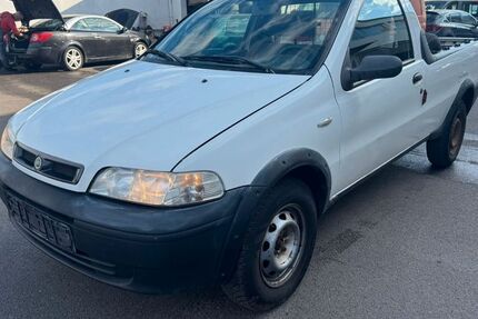Fiat Strada 146.000 km 2.250 € Diez 65582