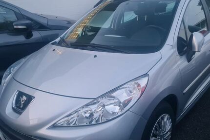 Peugeot 207 62.000 km 6.000 &euro; Diez 65582