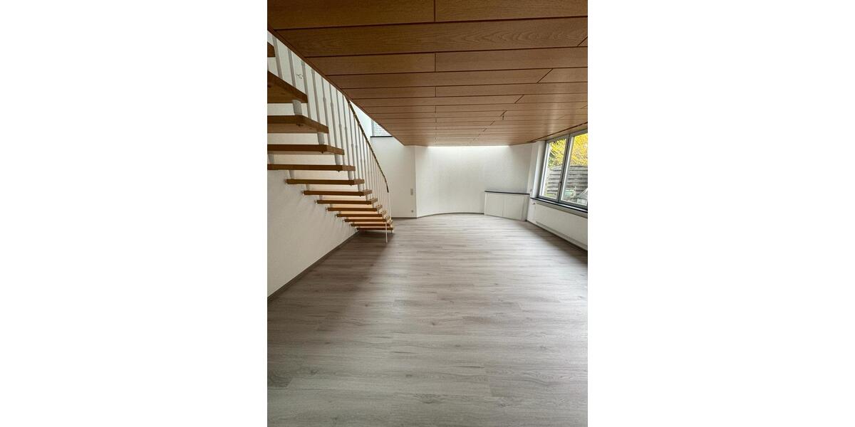 Großzügiges Einfamilienhaus in ruhiger Lage zu vermieten 6 zimmer