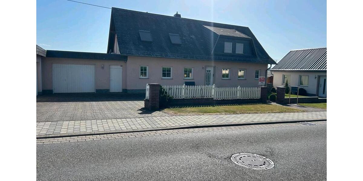 Einfamilienhaus Halsenbach - 5 Zimmer, 180 m&sup2;, 485.000&euro; | Angebot:26951809