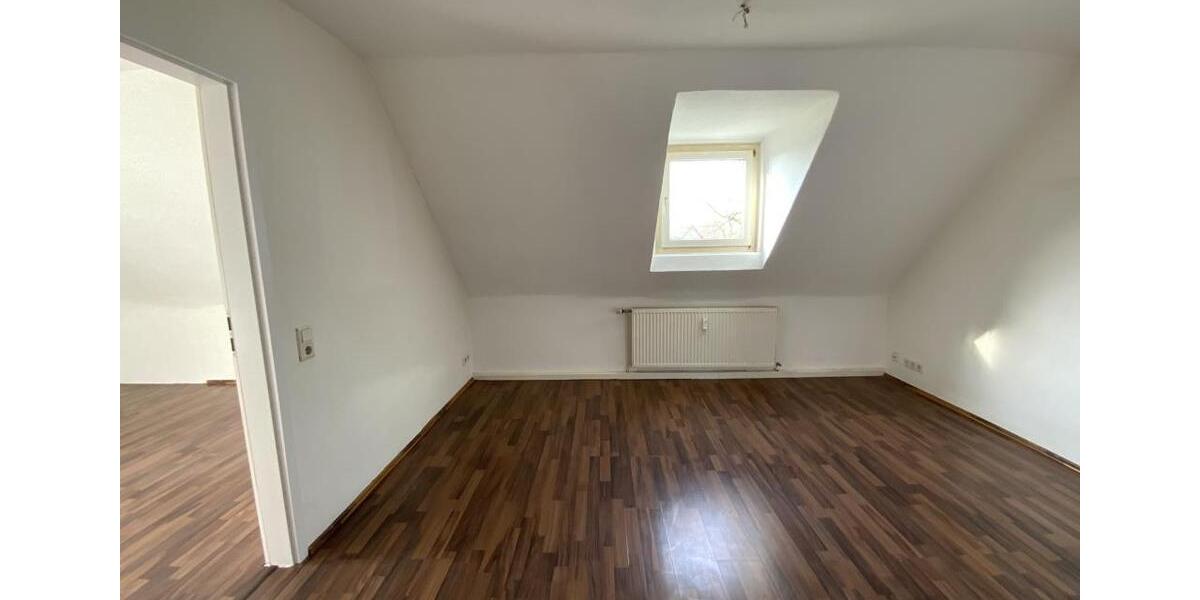 Süße Dachgeschosswohnung auf der Karthause 3 zimmer