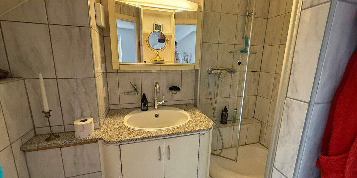 Gemütlichkeit in jedem Raum! Einfamilienhaus mit großem Garten und Aussicht in Gladbach 4 zimmer