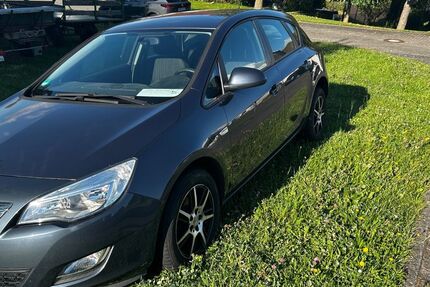 Opel Astra 136.969 km 4.400 € Horhausen 56593