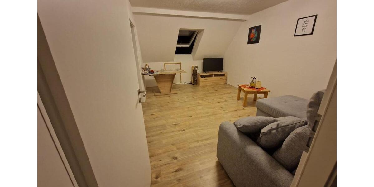 Dachgeschosswohnung in Kruft 2 zimmer