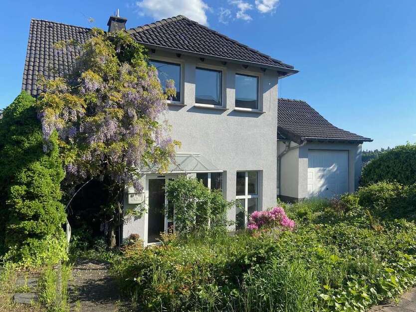 Haus zum Kaufen in Nickenich 550.000 € 220 m²