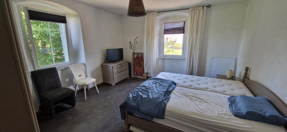 Einfamilienhaus Beltheim - 11 Zimmer, 280 m&sup2;, 279.000&euro; | Angebot:27200441