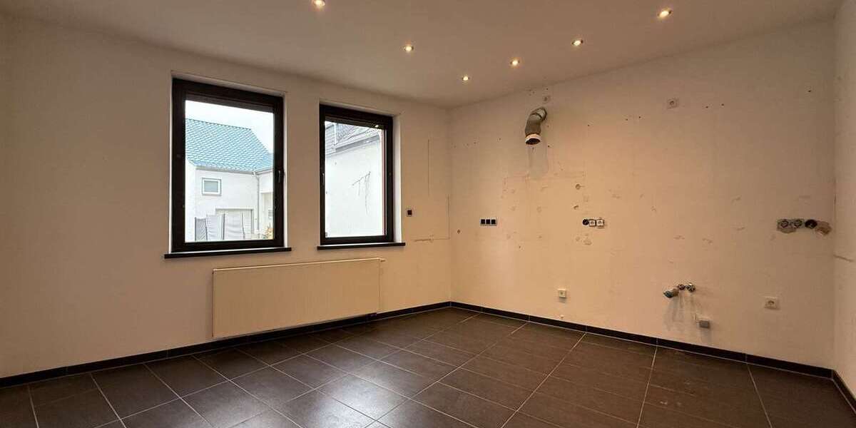 Einfamilienhaus Neuwied Block - 8 Zimmer, 180 m&sup2;, 249.500&euro; | Angebot:25633233