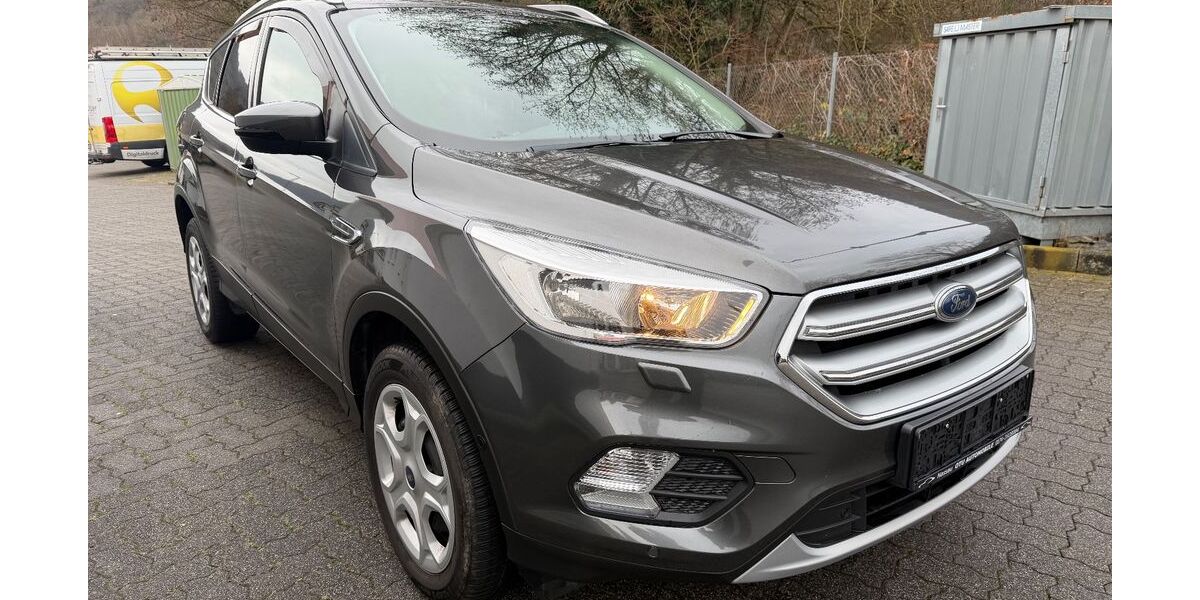 Ford Kuga 66.000 km 13.950 € Nassau 56377