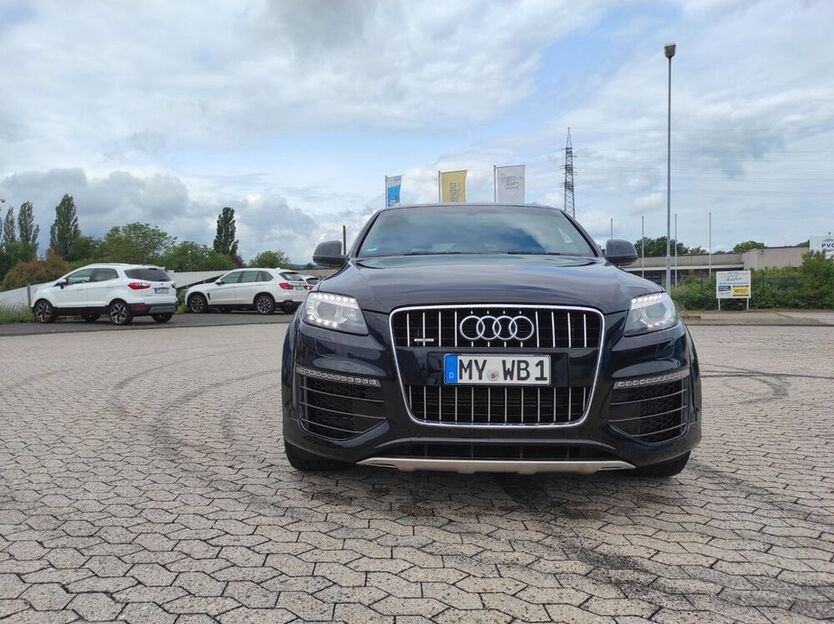 Q7
