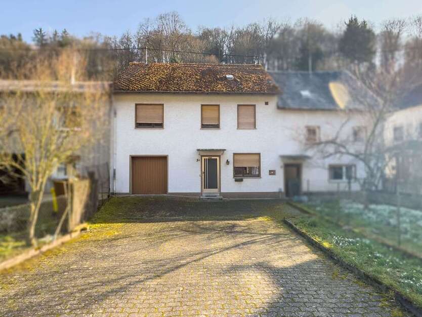 Haus zum Kaufen in Dienethal 118.000 € 107 m²
