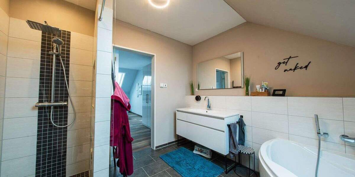 Einfamilienhaus Urmitz - 5 Zimmer, 162 m&sup2;, 598.000&euro; | Angebot:25684951