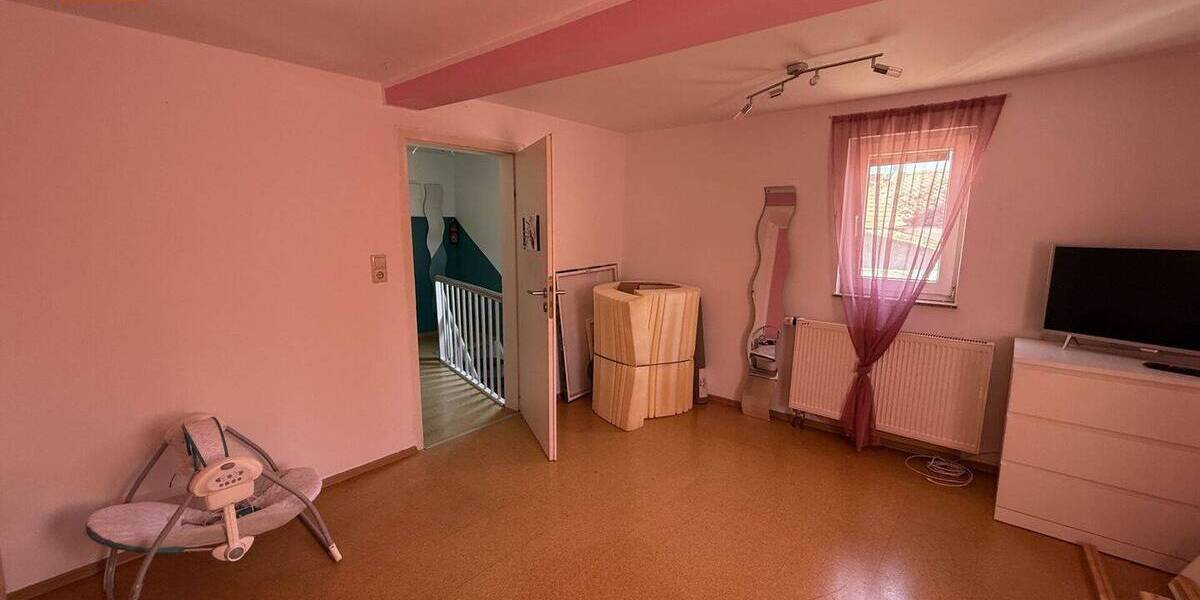 Einfamilienhaus Dernbach (Westerwald) - 4 Zimmer, 110 m&sup2;, 295.000&euro; | Angebot:26433932