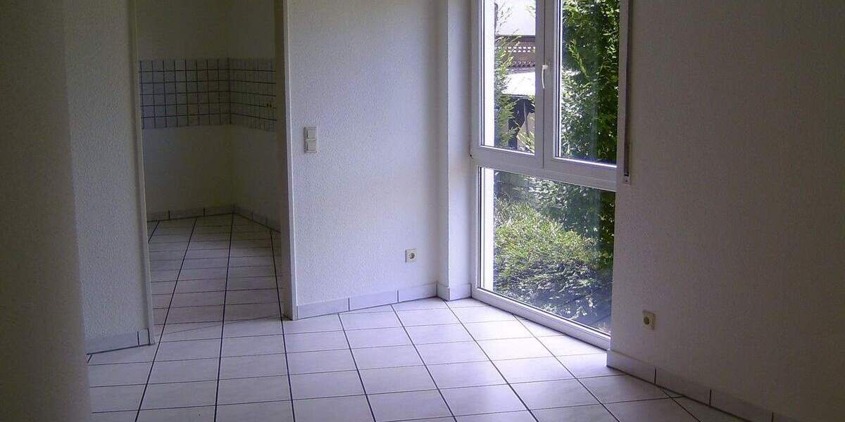 Etagenwohnung Weißenthurm - 3 Zimmer, 80 m&sup2;, 656&euro; | Angebot:24113116