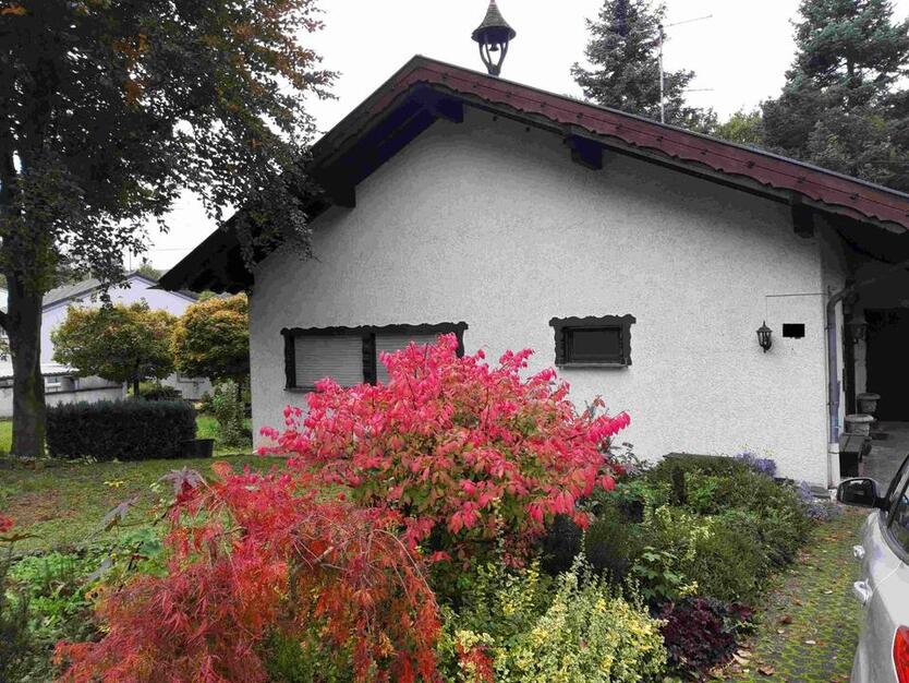 Wohnhaus mit Wohnfläche auf 2.Etagen und großem Garten