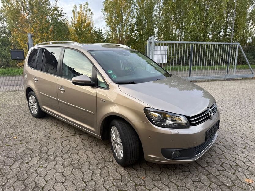 VW Touran 199.702 km 8.900 € Plaidt 56637