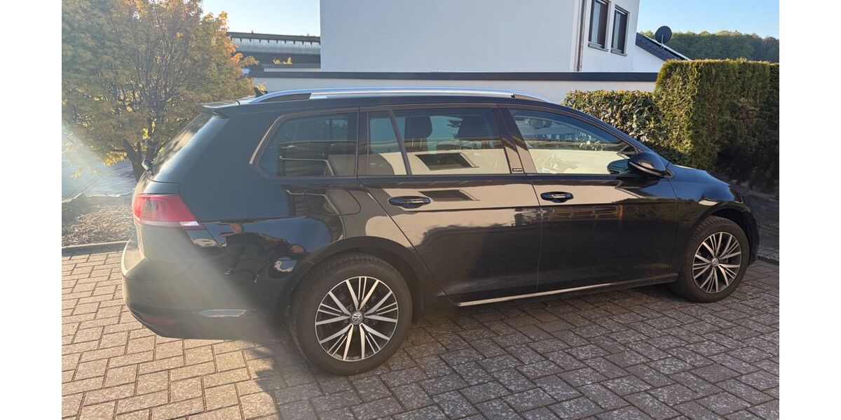 VW Golf 151.000 km 10.249 &euro; Nauort 56237