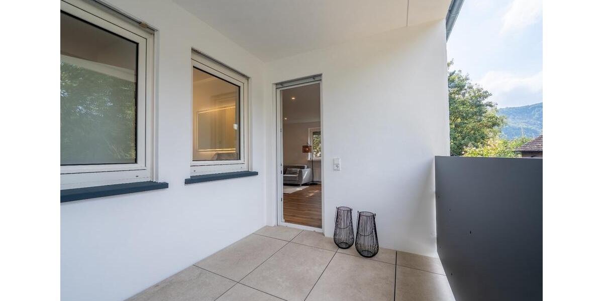 Sanierte 3,5-ZKB-Erdgeschosswohnung mit Balkon und Garten 3 zimmer