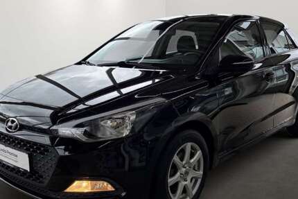 Hyundai i20 48.000 km 10.490 &euro; Andernach 56626