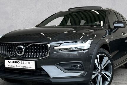 Volvo V60 Cross Country 45.500 km 42.790 &euro; Koblenz/Gwb. Arenberg 56077