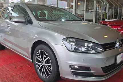 VW Golf 111.000 km 13.500 &euro; Lahnstein 56112