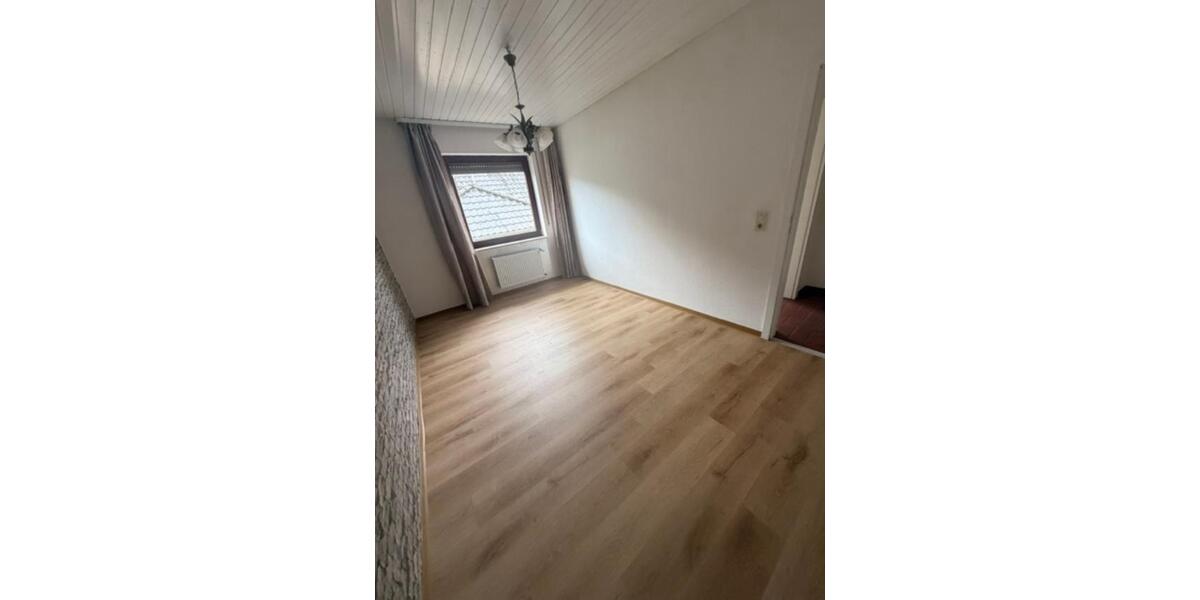 Bungalow Singhofen - 4 Zimmer, 120 m&sup2;, 219.000&euro; | Angebot:27054186