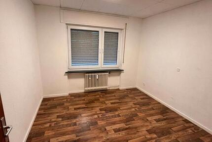 2 ZimmerKüche Bad Wohnung in Koblenz Rauental zimmer