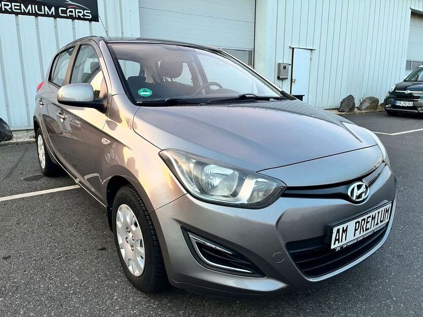 i20