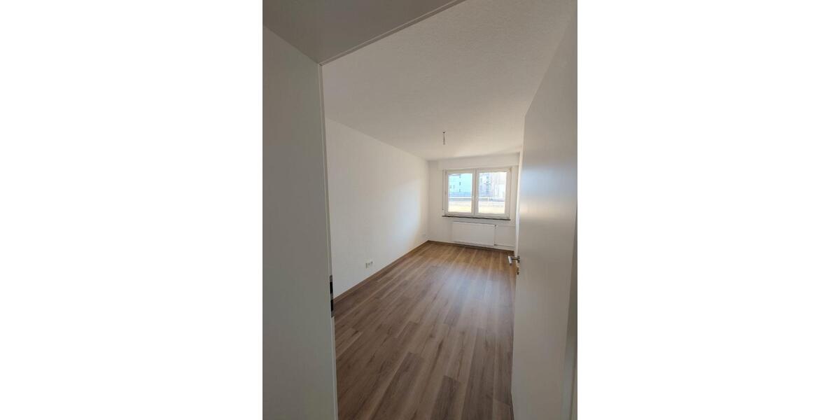 Etagenwohnung Koblenz Bubenheim - 4 Zimmer, 80 m&sup2;, 960&euro; | Angebot:26147978