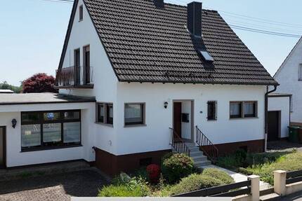 Haus Ransbach-Baumbach Baumbach - 8 Zimmer, 224 m&sup2;, 359.000&euro; | Angebot:26875003