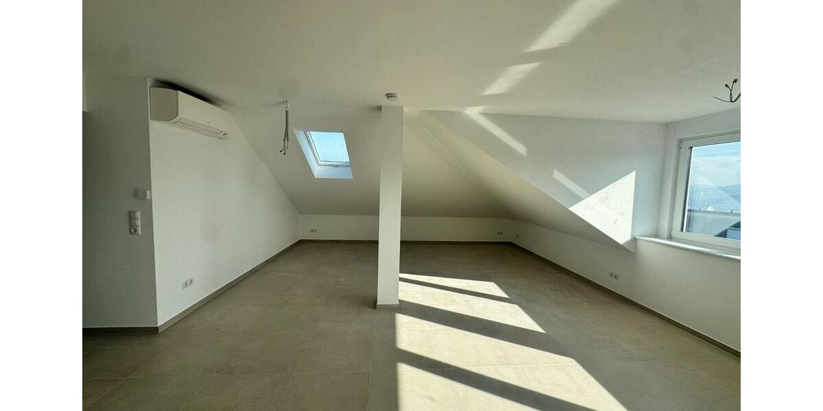 Dachgeschoßwohnung Bad Breisig - 3 Zimmer, 65 m&sup2;, 750&euro; | Angebot:26396986
