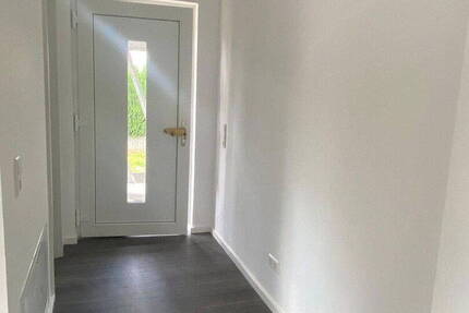 Erstbezug - Neubau Doppelhaushälfte mit Garten