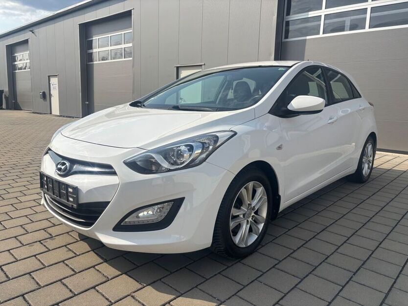 i30