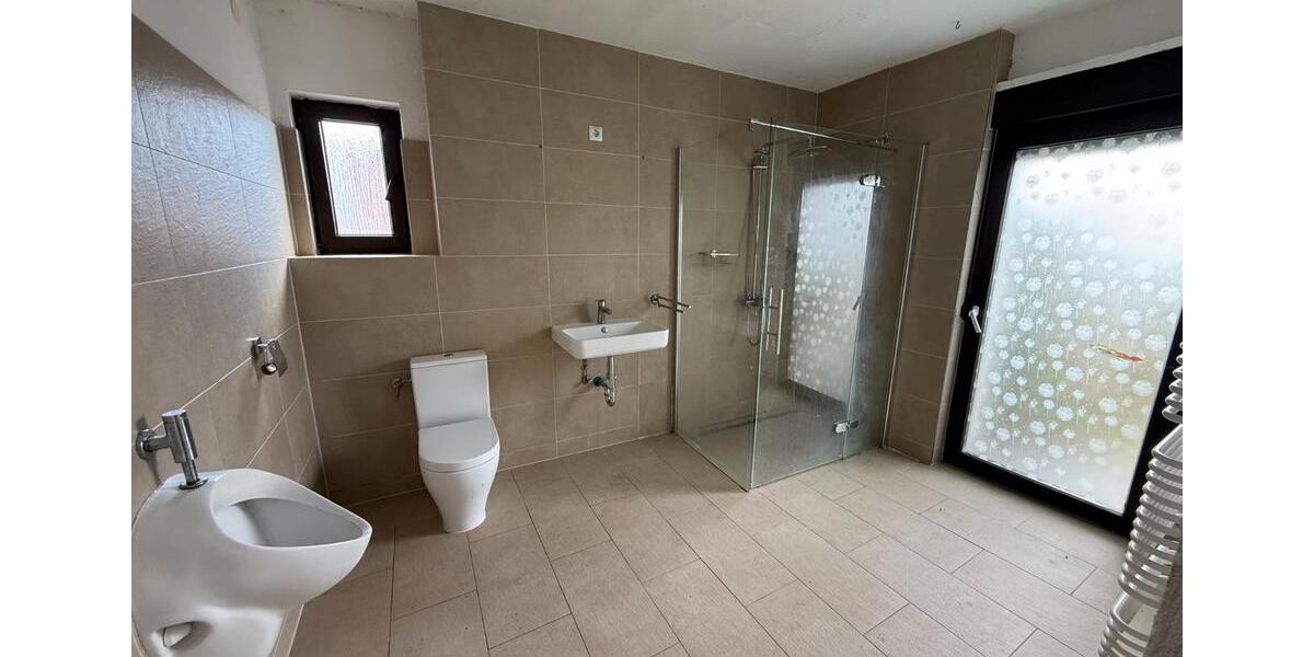 Mehrfamilienhaus, Wohnhaus Koblenz Arenberg-Immendorf - 6.5 Zimmer, 178 m&sup2;, 349.000&euro; | Angebot:26181012