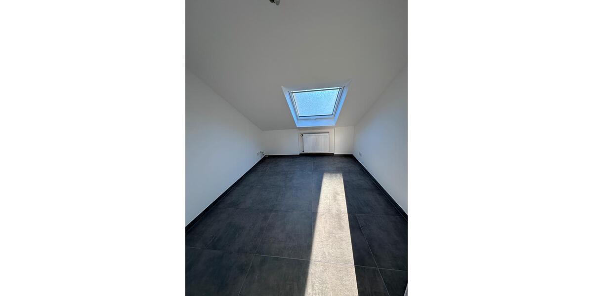 Dachgeschoßwohnung Mayen - 3 Zimmer, 64 m&sup2;, 700&euro; | Angebot:25783263