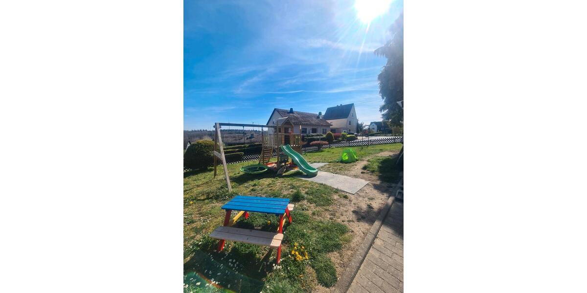 Einfamilienhaus Emmelshausen - 5 Zimmer, 147 m&sup2;, 270.000&euro; | Angebot:23213925