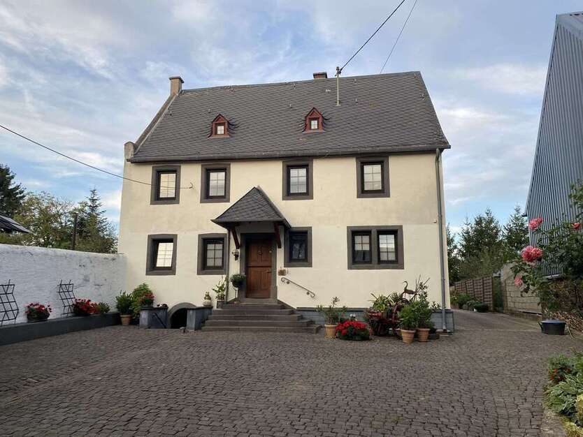 Haus zum Kaufen in Brieden 295.000 € 217 m²