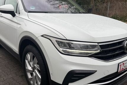 VW Tiguan 46.000 km 25.350 &euro; Nassau 56377
