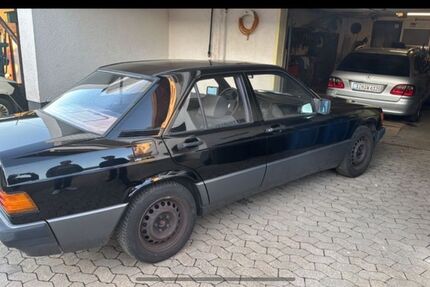Mercedes-Benz 190 150.000 km 4.500 € Koblenz 56068