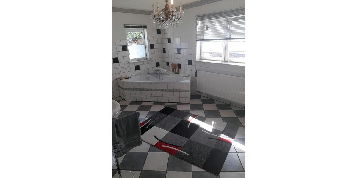 Einfamilienhaus Singhofen - 8 Zimmer, 240 m&sup2;, 270.000&euro; | Angebot:27158214