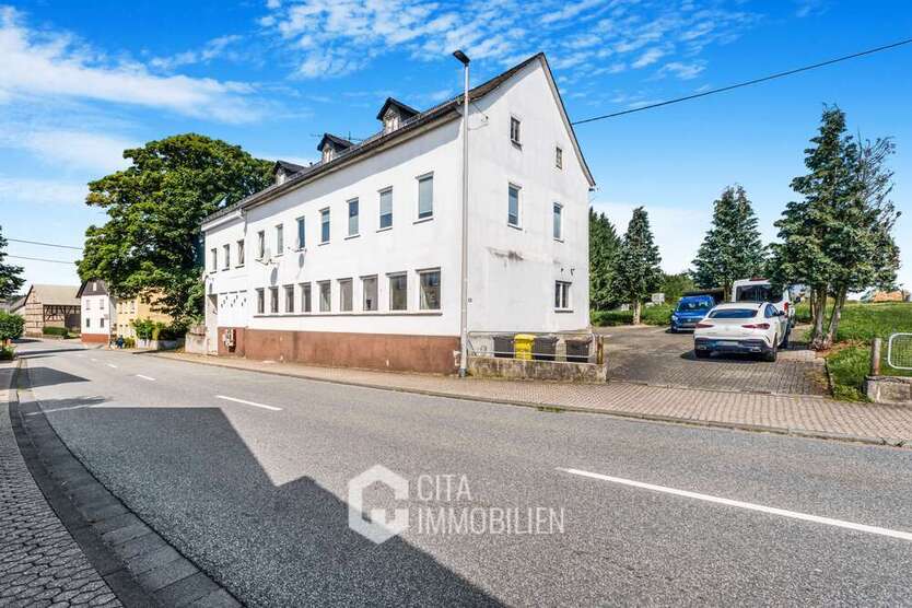 Haus zum Kaufen in Bogel 359.000 € 303.76 m²