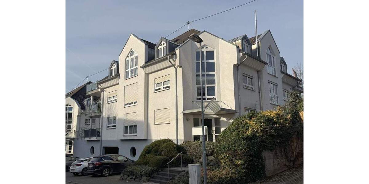 Lichtdurchflutete Eigentumswohnung mit Fernblick, Galerie und Tiefgaragenstellplatz in zentraler Höhenlage von Vallendar 4 zimmer